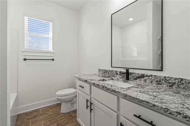 81 W Pitts Street, Farmington, AR 72730