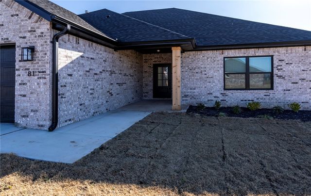 81 W Pitts Street, Farmington, AR 72730