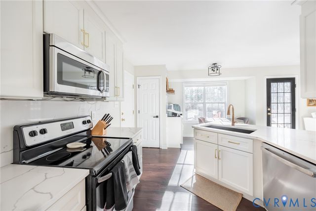 6949 Lake Caroline Dr, Chesterfield, VA 23832