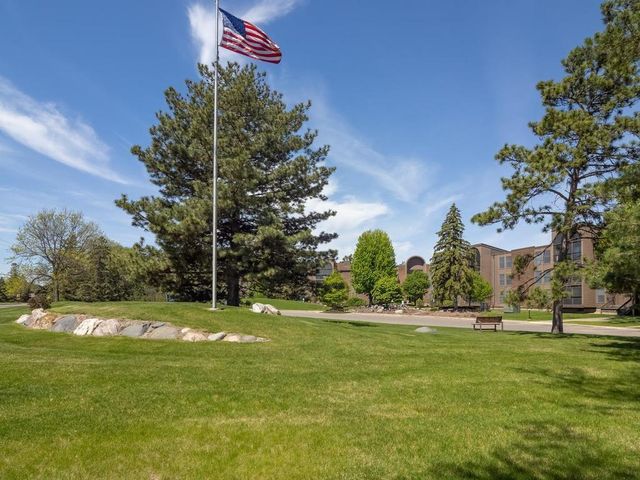 9700 Portland Avenue S 331, Bloomington, MN 55420