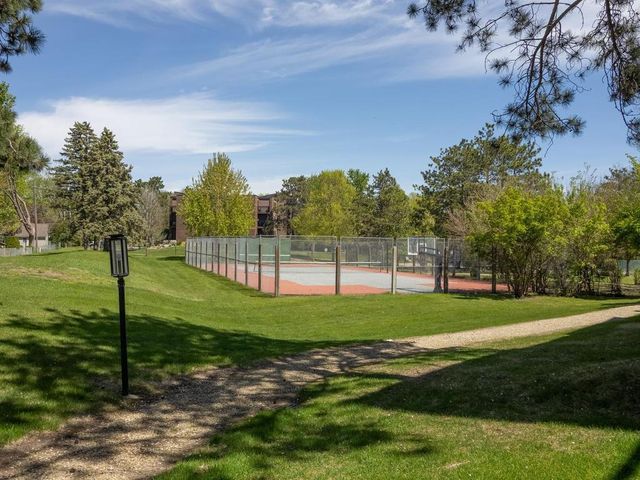 9700 Portland Avenue S 331, Bloomington, MN 55420