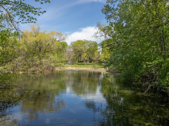 9700 Portland Avenue S 331, Bloomington, MN 55420