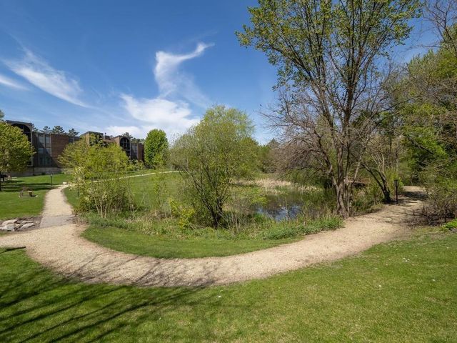 9700 Portland Avenue S 331, Bloomington, MN 55420
