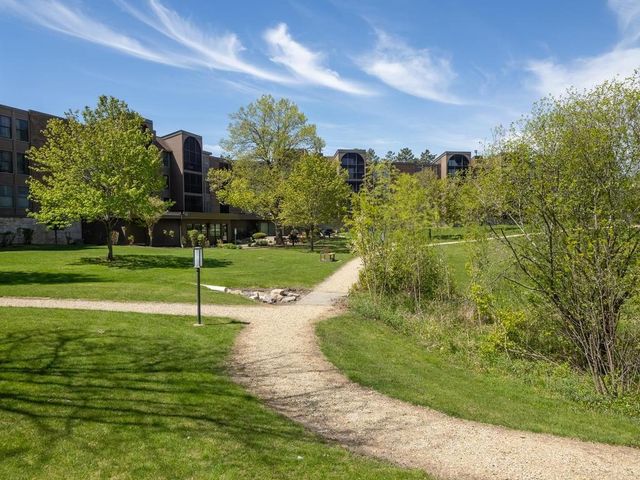 9700 Portland Avenue S 331, Bloomington, MN 55420