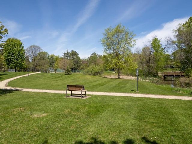 9700 Portland Avenue S 331, Bloomington, MN 55420