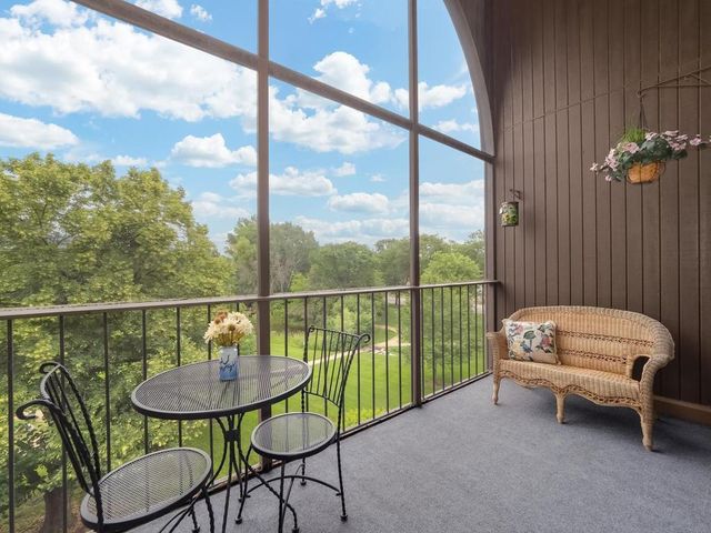9700 Portland Avenue S 331, Bloomington, MN 55420
