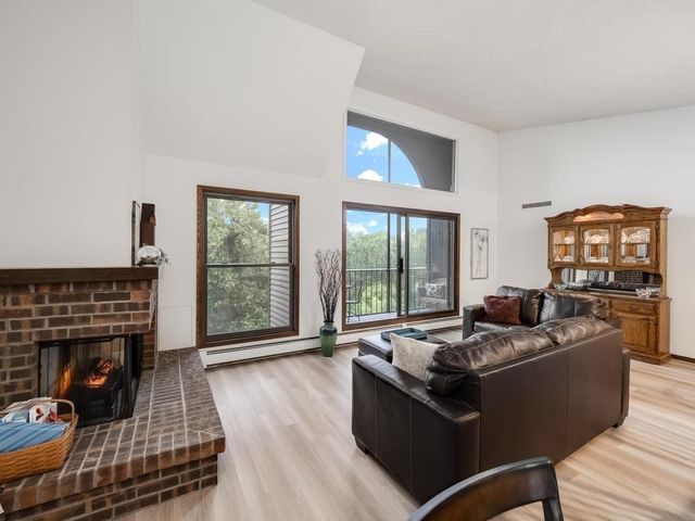 9700 Portland Avenue S 331, Bloomington, MN 55420