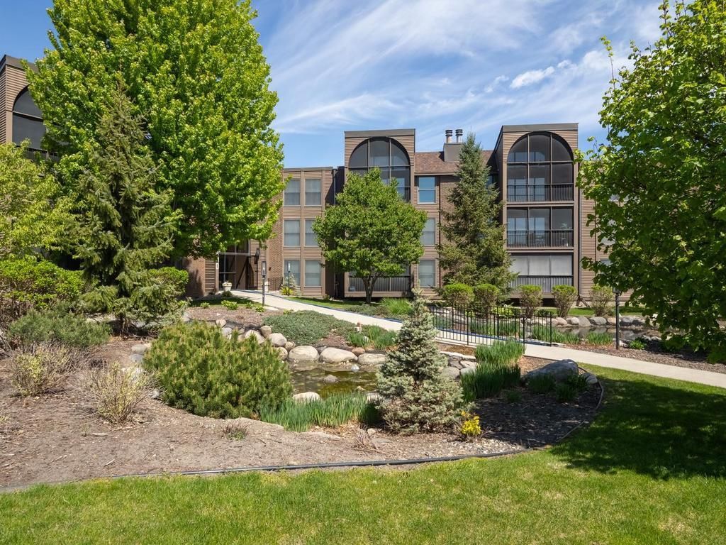 9700 Portland Avenue S 331, Bloomington, MN 55420 — exterior