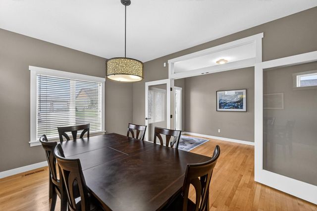 2074 Shannon Oaks Boulevard NE, Rochester, MN 55906