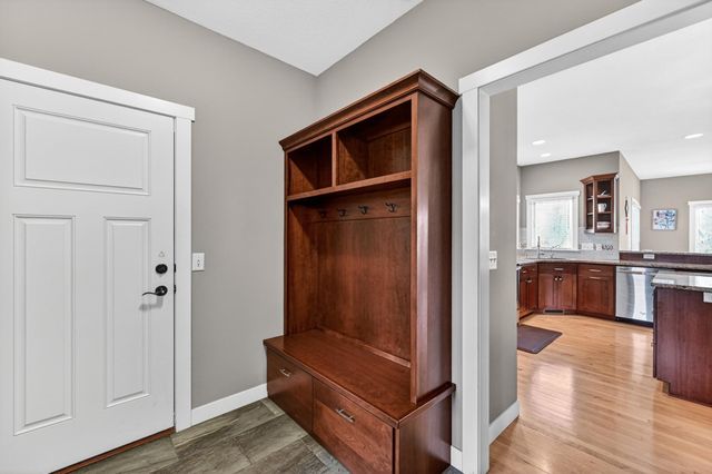 2074 Shannon Oaks Boulevard NE, Rochester, MN 55906