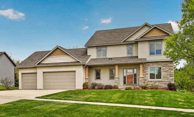 2074 Shannon Oaks Boulevard NE, Rochester, MN 55906