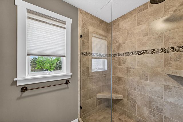 2074 Shannon Oaks Boulevard NE, Rochester, MN 55906