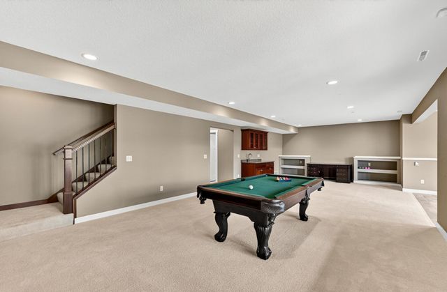 2074 Shannon Oaks Boulevard NE, Rochester, MN 55906