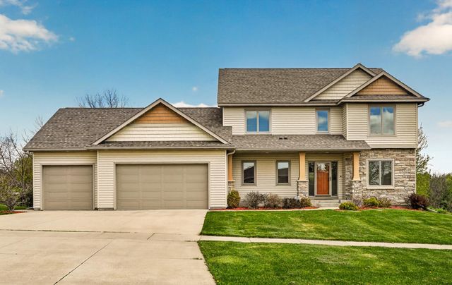 2074 Shannon Oaks Boulevard NE, Rochester, MN 55906