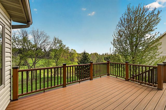 2074 Shannon Oaks Boulevard NE, Rochester, MN 55906