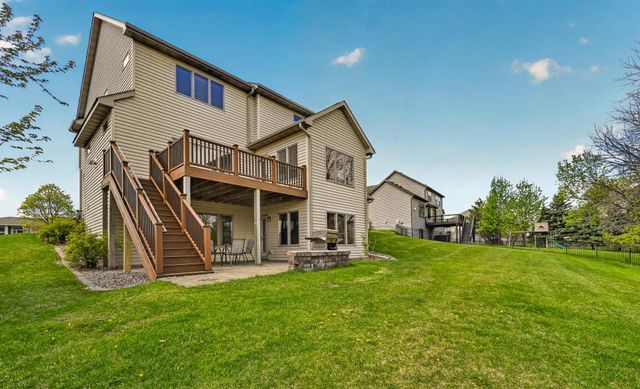 2074 Shannon Oaks Boulevard NE, Rochester, MN 55906