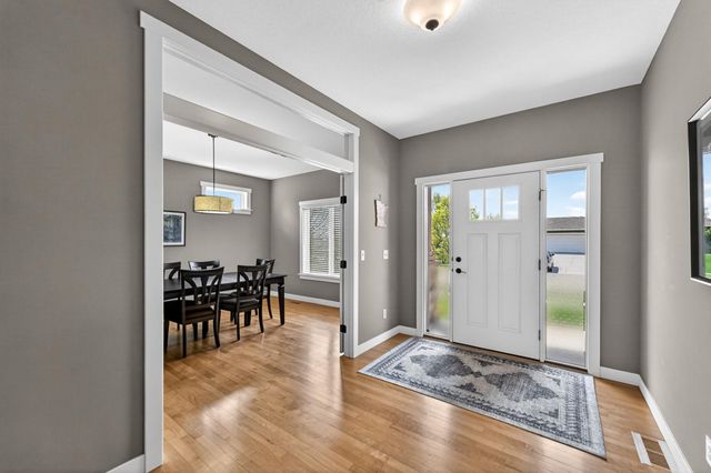 2074 Shannon Oaks Boulevard NE, Rochester, MN 55906
