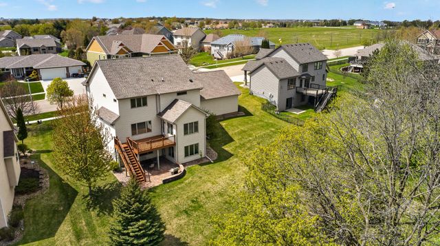 2074 Shannon Oaks Boulevard NE, Rochester, MN 55906