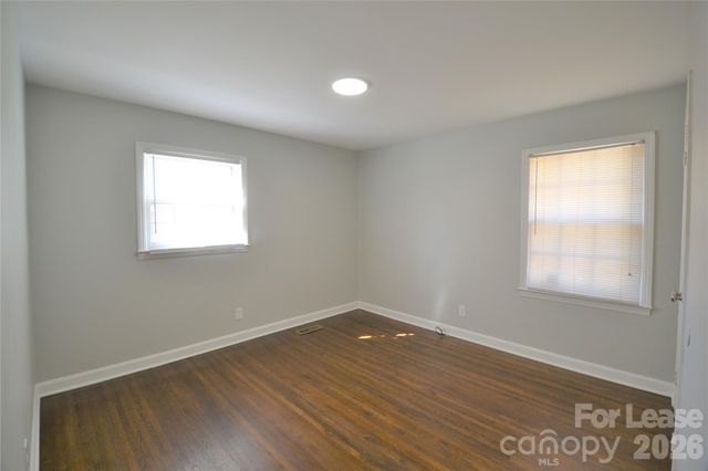 3844 Crestridge Drive, Charlotte, NC 28217