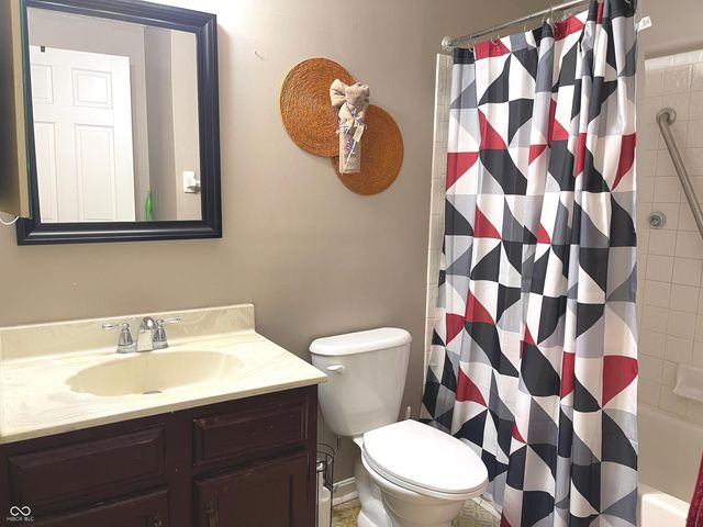 5514 Freedom Court, Indianapolis, IN 46254