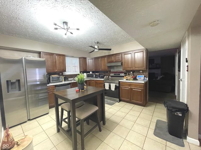 5514 Freedom Court, Indianapolis, IN 46254
