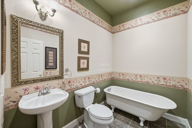 2988 NW 75th Place, Ankeny, IA 50023