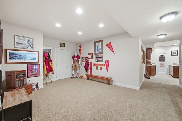 2988 NW 75th Place, Ankeny, IA 50023