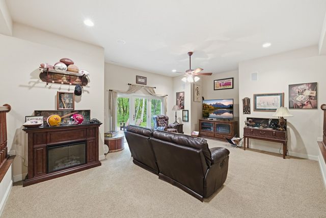 2988 NW 75th Place, Ankeny, IA 50023