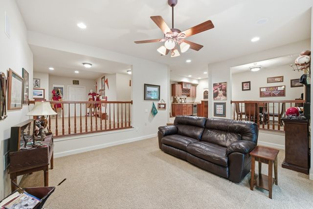 2988 NW 75th Place, Ankeny, IA 50023