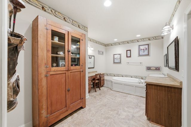 2988 NW 75th Place, Ankeny, IA 50023