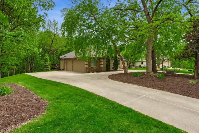 2988 NW 75th Place, Ankeny, IA 50023