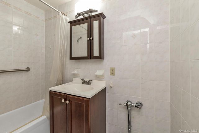 6204 Ellwell Crescent, Rego Park, NY 11374