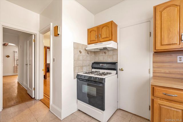 6204 Ellwell Crescent, Rego Park, NY 11374