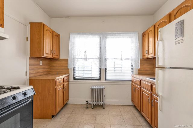 6204 Ellwell Crescent, Rego Park, NY 11374
