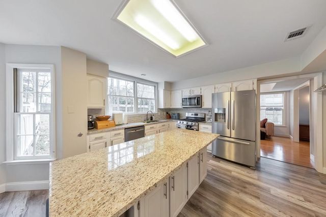 2160 Whitehall Drive NE, Marietta, GA 30066