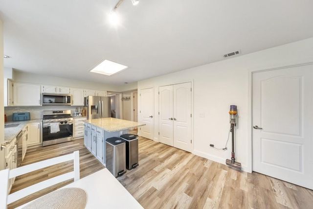 2160 Whitehall Drive NE, Marietta, GA 30066