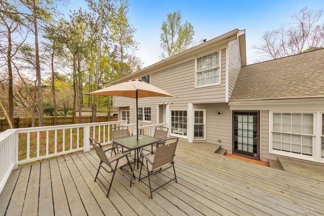 2160 Whitehall Drive NE, Marietta, GA 30066