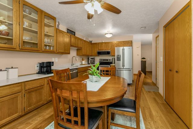 372 Gironde Court, Woodbury, MN 55125