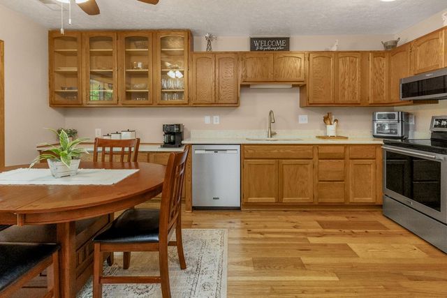 372 Gironde Court, Woodbury, MN 55125