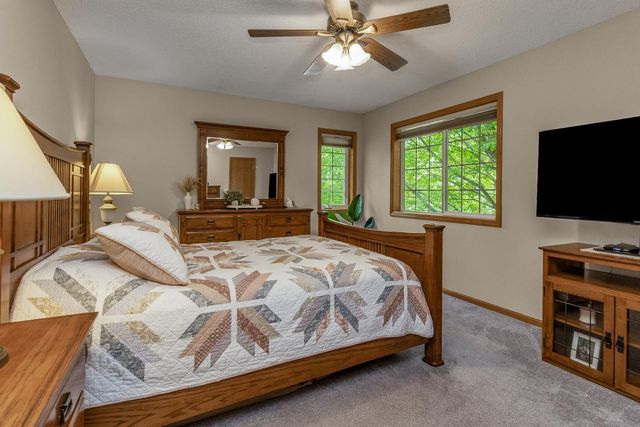 372 Gironde Court, Woodbury, MN 55125