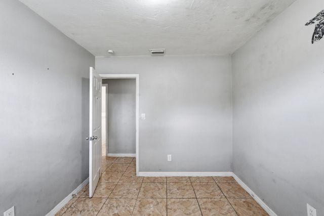 3100 SW 33rd Avenue, West Park, FL 33023