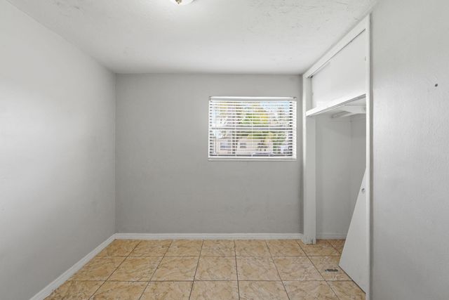 3100 SW 33rd Avenue, West Park, FL 33023