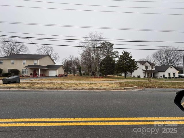 4653 Perkins Road, Charlotte, NC 28269