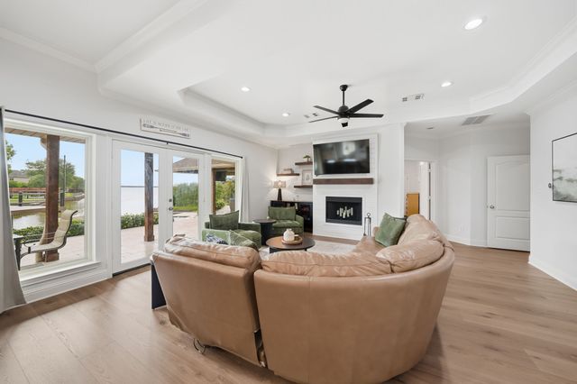 19022 Tennis Court Drive, Kemp, TX 75143