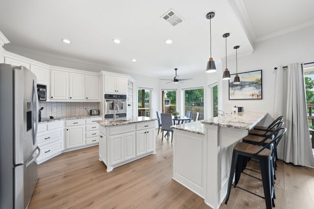 19022 Tennis Court Drive, Kemp, TX 75143