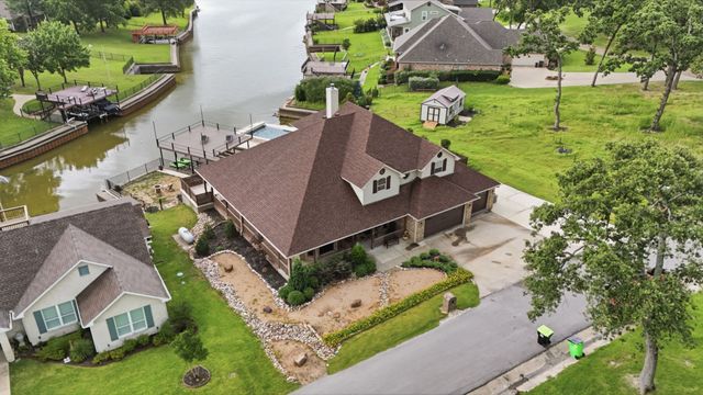 19022 Tennis Court Drive, Kemp, TX 75143
