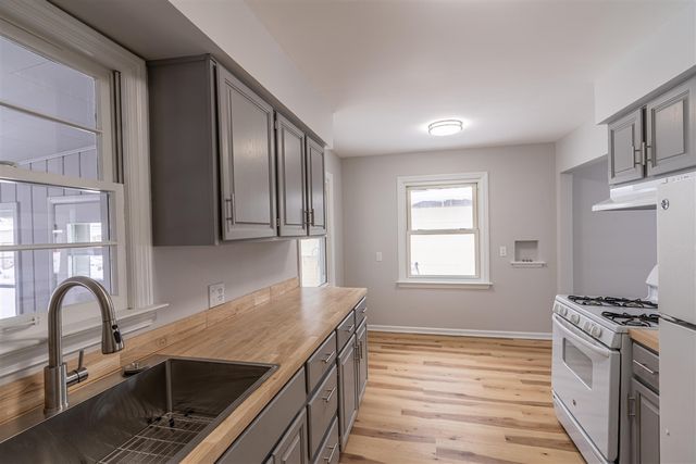 1060 Green Street, Muskegon, MI 49442