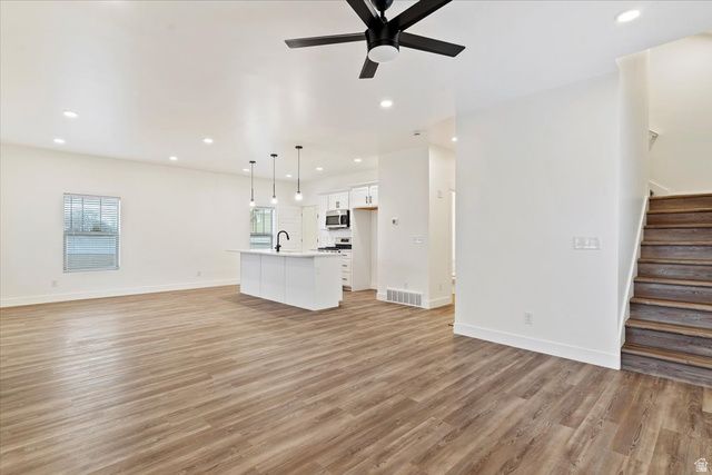 866 CAHOON CIR, Ogden, UT 84401