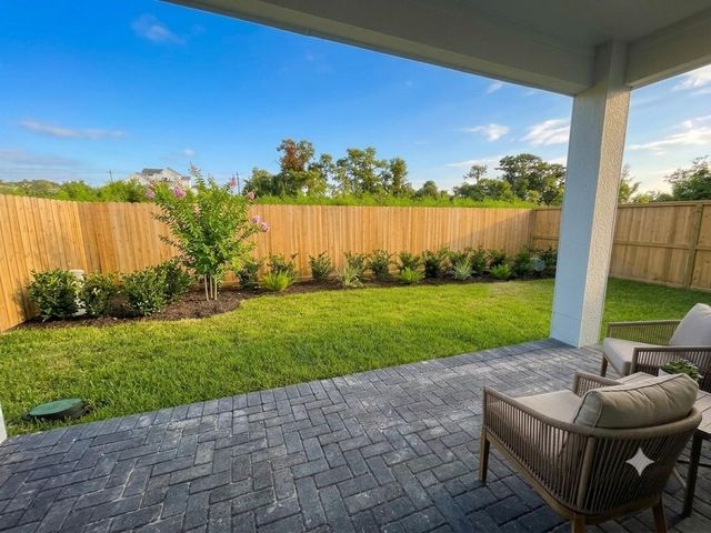 5916 Cottage Grove Lake Drive, Houston, TX 77007