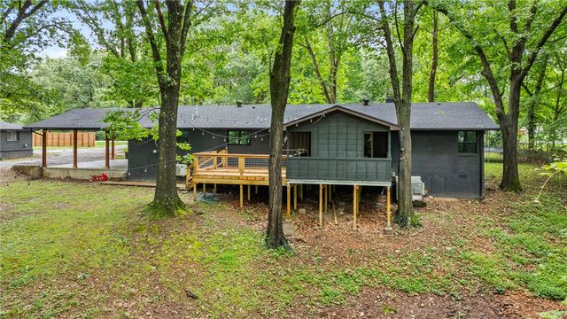 1286 S Curtis Avenue, Pea Ridge, AR 72751